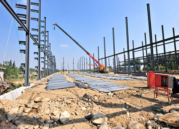 夏季高溫安全施工，通遼鋼結構工程助您輕松應對
